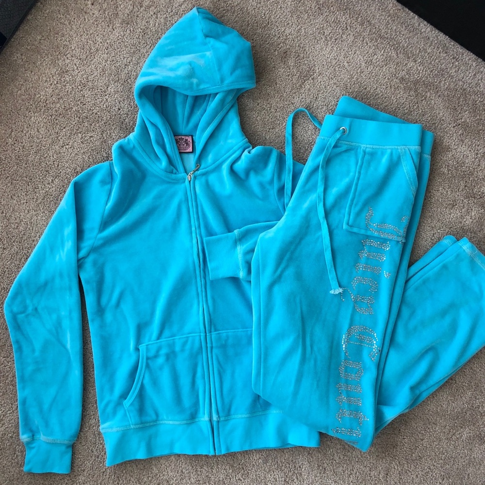 Blue Juicy Couture Vintage Sweatsuit Velvet Set